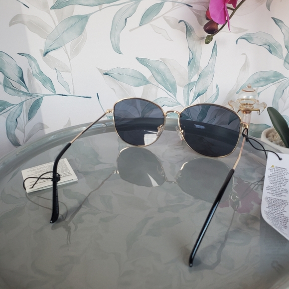 ASOS DESIGN | Metal Square Round Sunglasses w/ Smoke Lens in Gold NWT - Picture 3 of 10